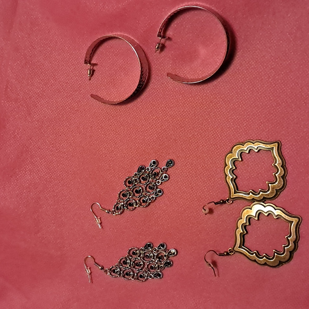 Elegant Gold and Silver Earrings Set